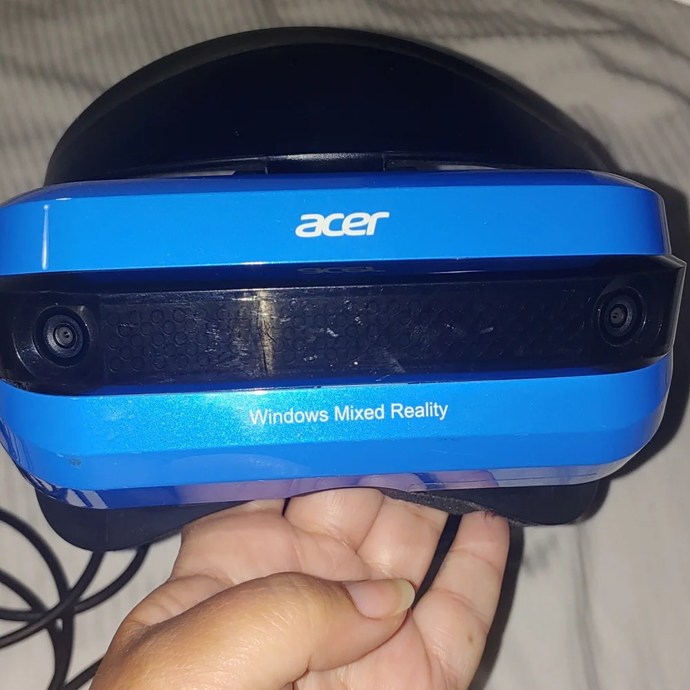 Acer Windows Mixed Reality goggles E1113